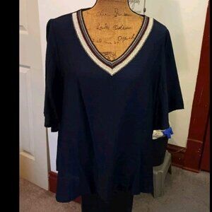 NWOt Navy blue boho vneck top